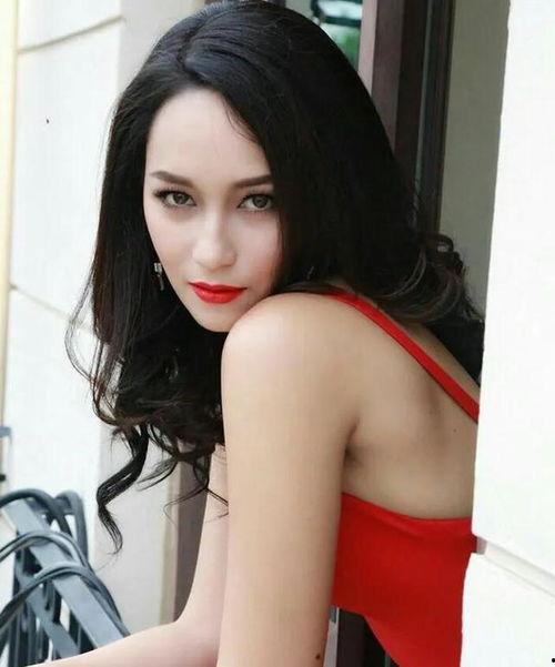 泰国女明星bee,闪耀银幕的璀璨星辉